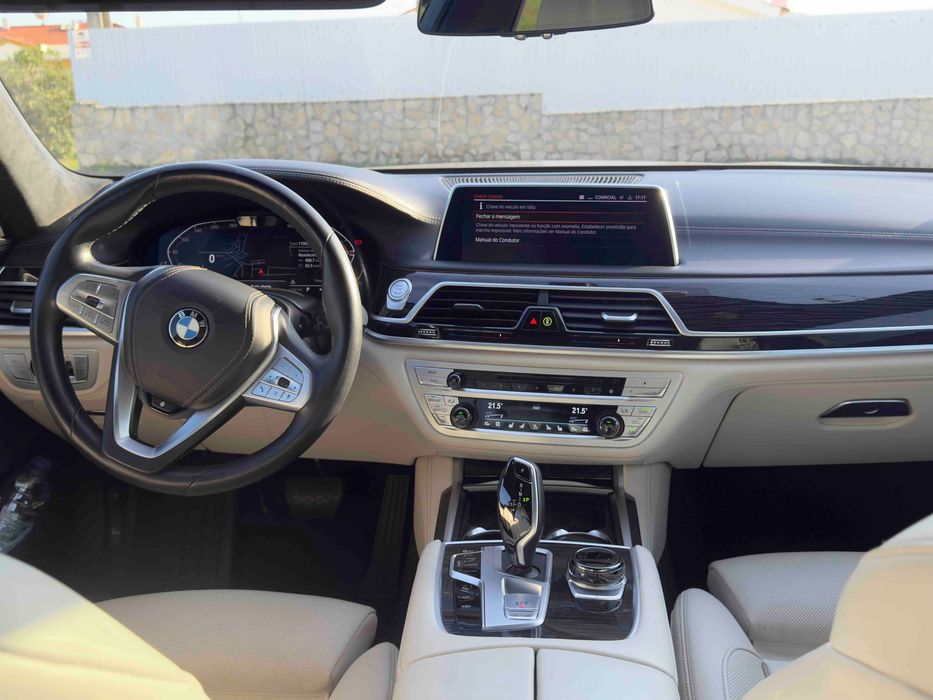 BMW 740 LD XDrive Hibrido - 4 lugares