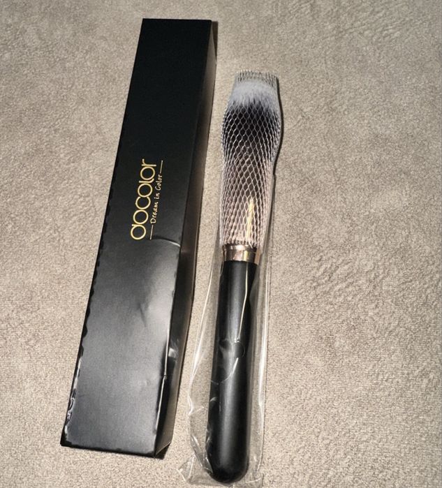 Новая кисточка для румян,пудры,визаж кисть