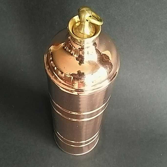 Botija em cobre nova