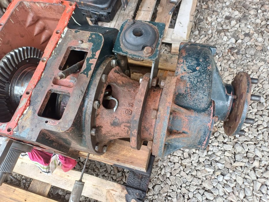 Tylny most zetor ursus c360 zwolnicami
