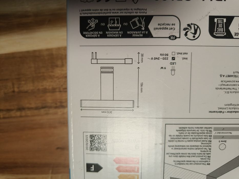 kinkiet LED łazienkowy zintegrowany