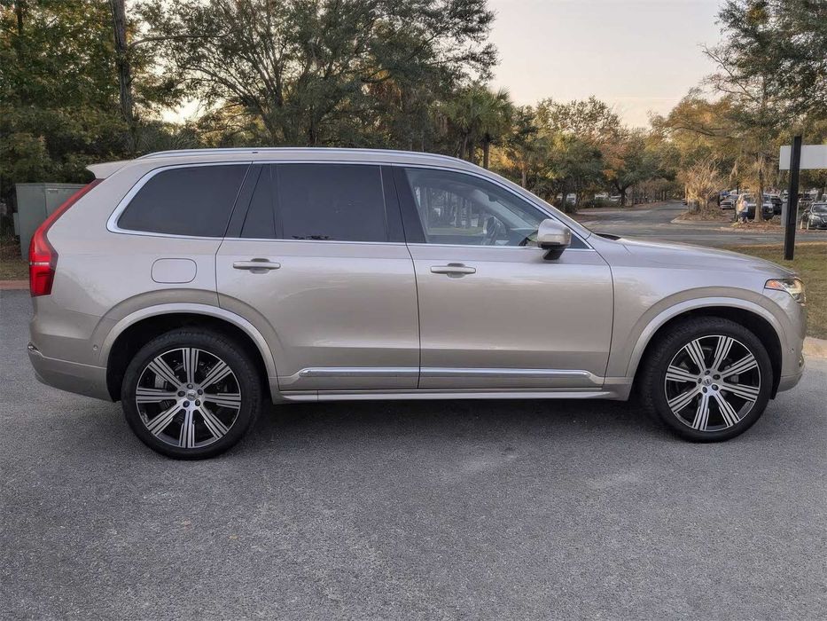 Volvo XC90 B6 Ultimate Bright Theme 6-Passenger      2023