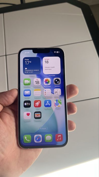 Iphone 13 в дуже гарному стані