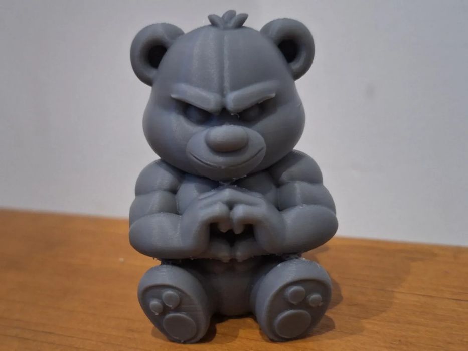 Urso Musculado Antropomórfico