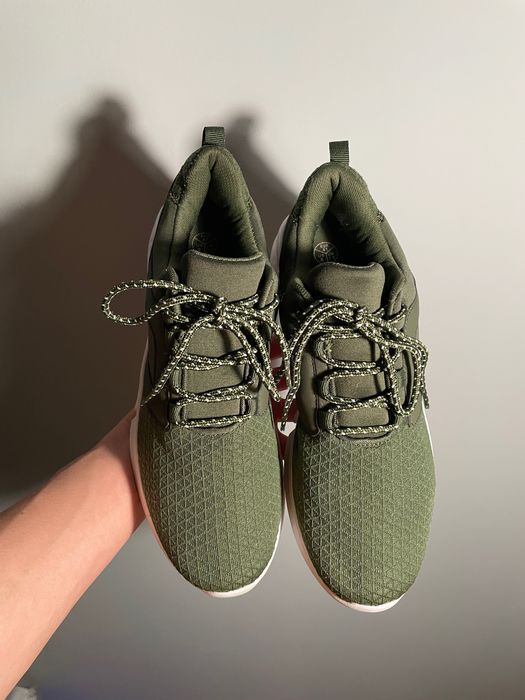 Базові кросівки crivit 41р