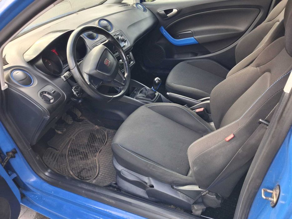 SEAT Ibiza 2009 rok 1.6 benz 3 drzwi ,wersja limitowana stan super