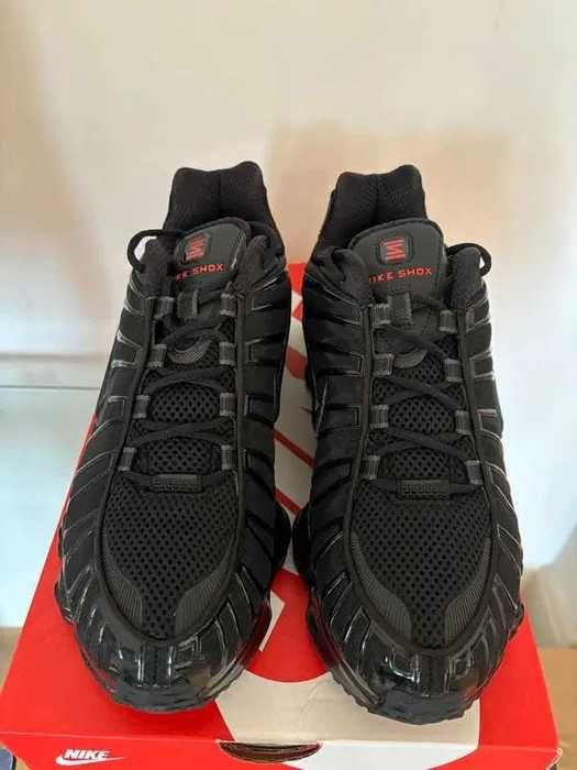 Buty czarne rozmiar 42