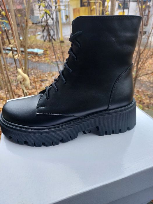 Ботинки зимние женские