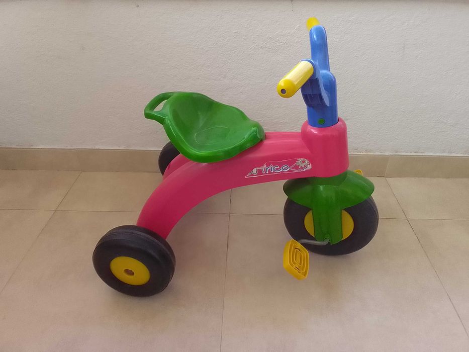 Triciclo Criança