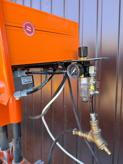 Wiertarka pod zawiasy BLUM Minidrill P minipress