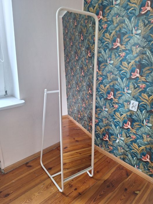 Lustro stojące IKEA KNAPPER białe – bardzo dobry stan