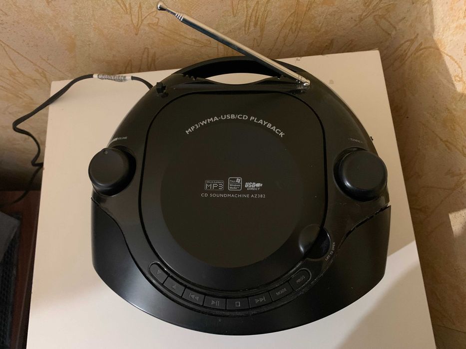 Магнітола PHILIPS AZ-382/12