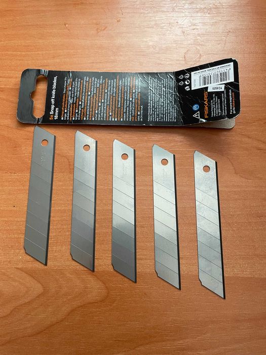 Fiskars Carbonmax łamane noże 18mm (5 sztuk)