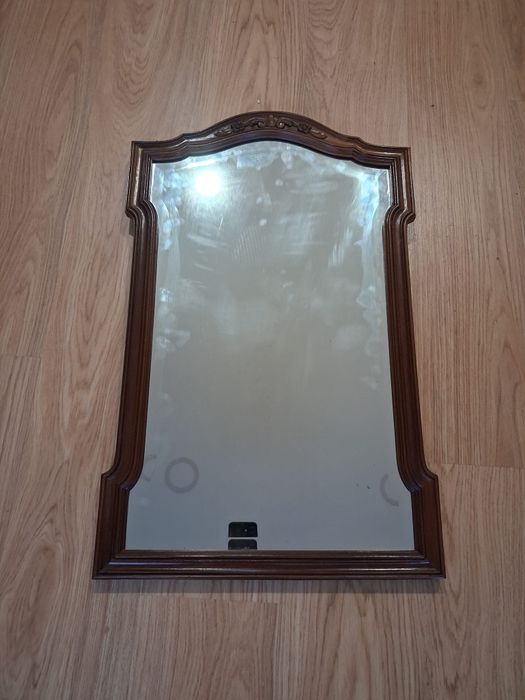 Espelho com madeira