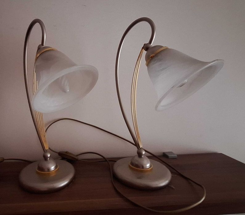 Candeeiros de mesa branco, metal, vidro