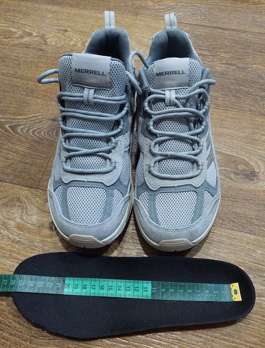Жиночі кросіки от merrell.