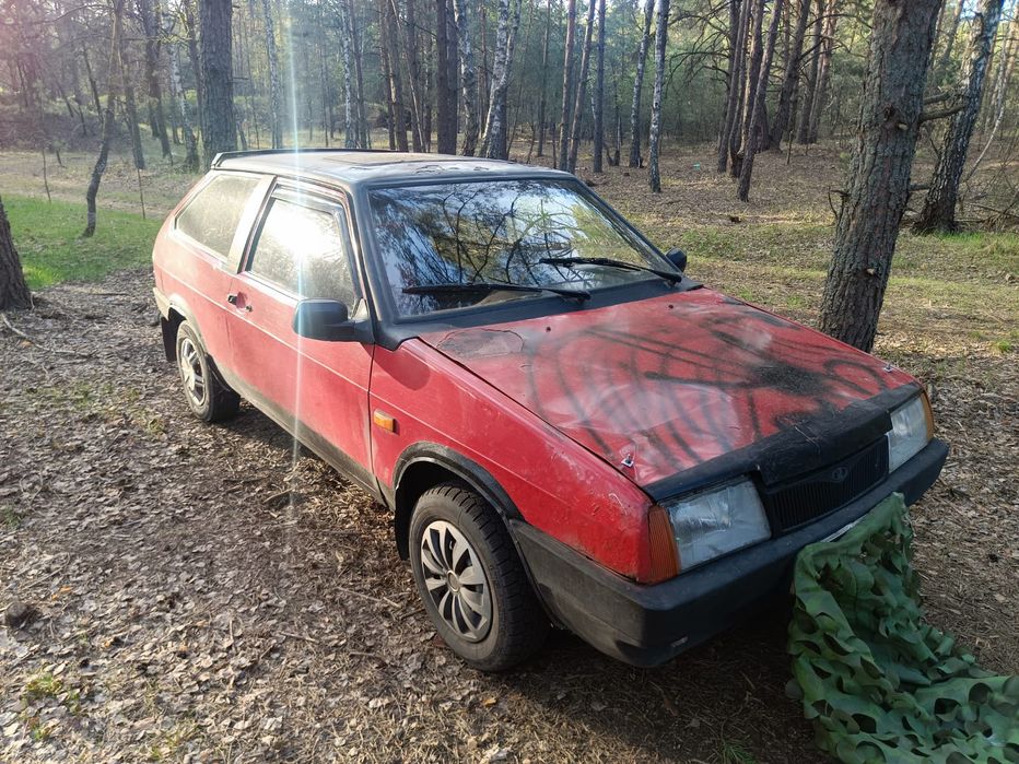 Продам машину ВАЗ 2108 строчно