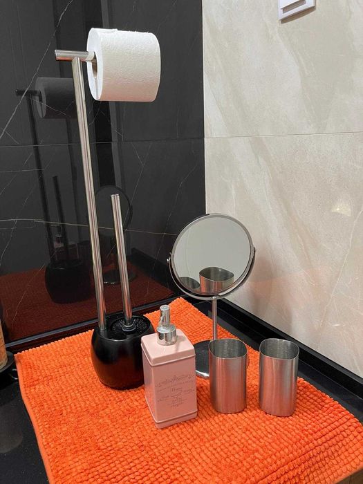 WC - Piaçaba e Porta Rolos, Tapete, Espelho, Difusor e Copos