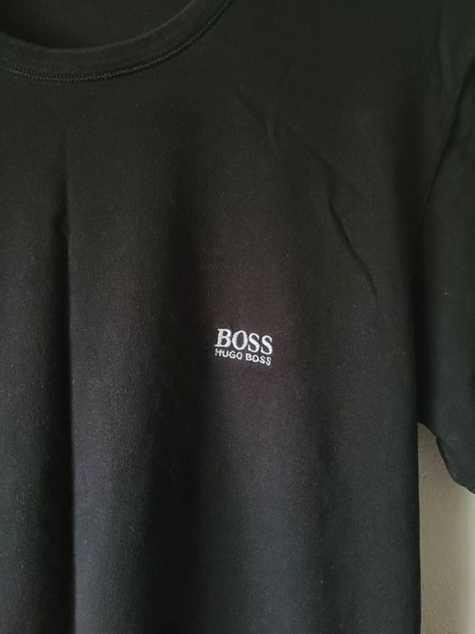 Czarna bluzka T-shirt hugo boss M 38 unisex