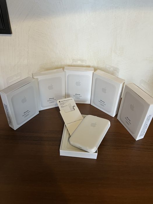 Продам Apple MagSafe Battery Pack для iPhone.