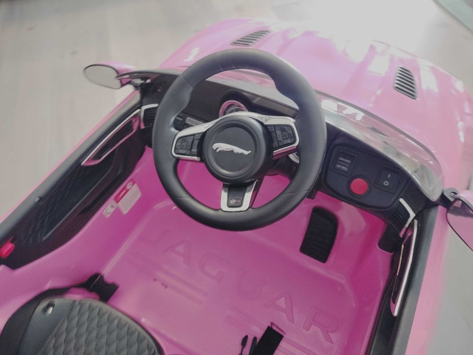 Carro elétrico Jaguar F-Type SVR 12V rosa