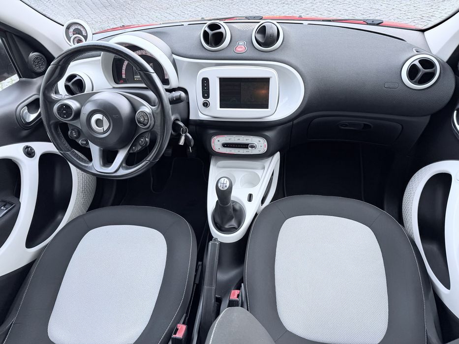 Smart ForFour Passion 900 Turbo Ano 2015 ( Tecto Panoramico GPS )