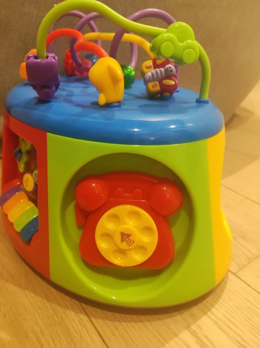 Zabawka edukacyjna interaktywna skrzynia