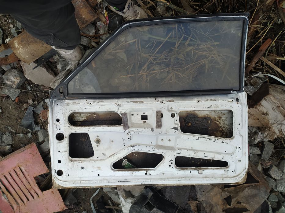 Продав двері на 2108