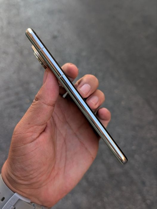 Huawei pura 70 ultra (12/512 Top 3 камерафон зверь, как новый)