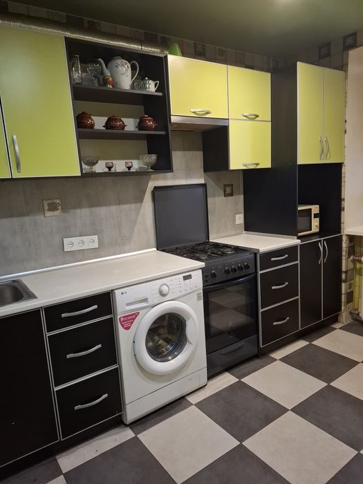 Продажа 3 кім.8/13.Возн.р-н!