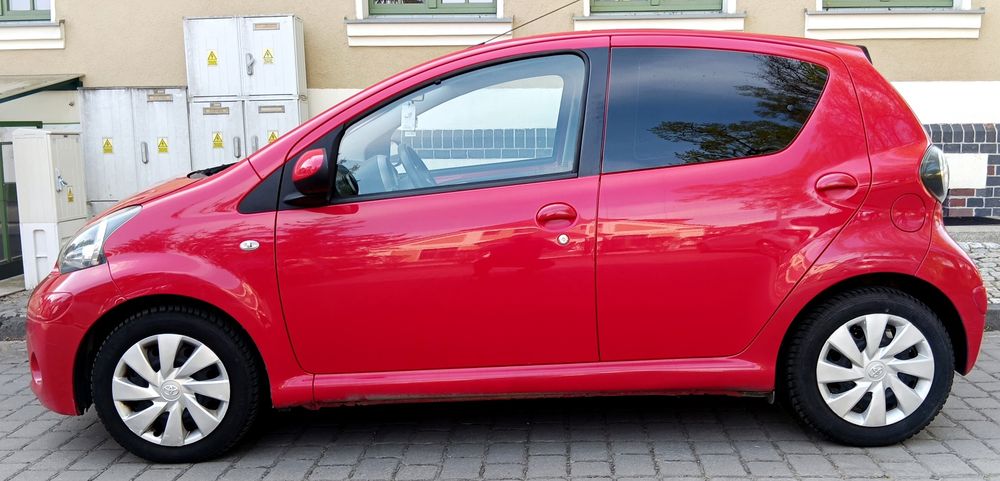 Sprzedam ładną Toyotę Aygo