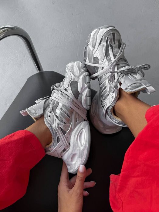 Adidas Vento XLG Deluxe Grey трендові жіночі кросівки на платформі
