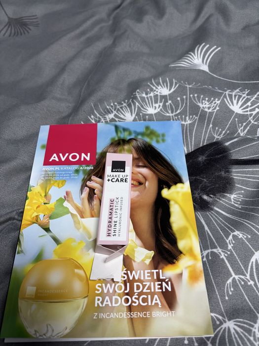 Pomadka ultraśniąca Avon