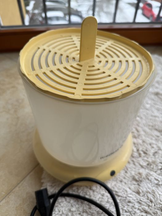 Электрический паровой стерилизатор Medela B-WELL steam sterilizer