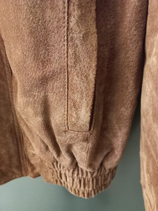 Blusão para homem em couro com interior acolchoado