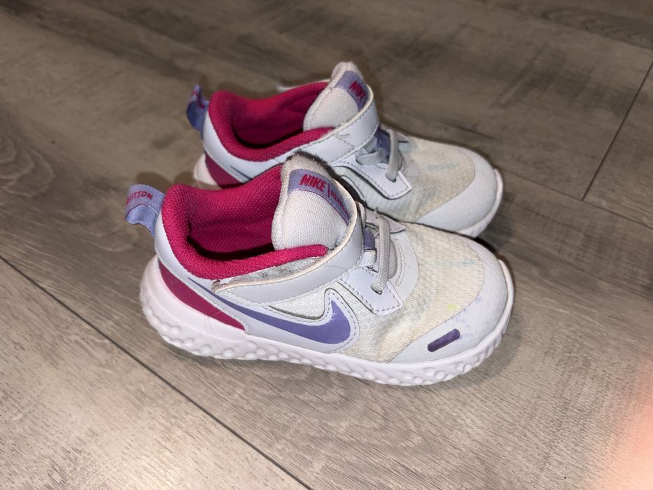 Nike buty 26 rzepy