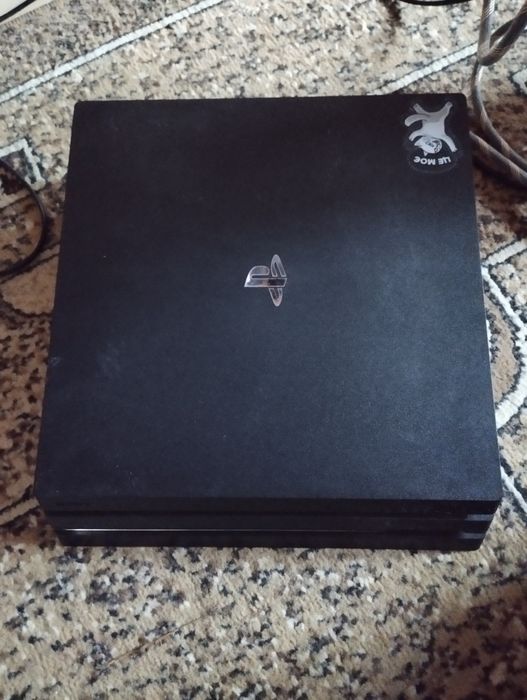 Sony playstation 4 pro 1tb