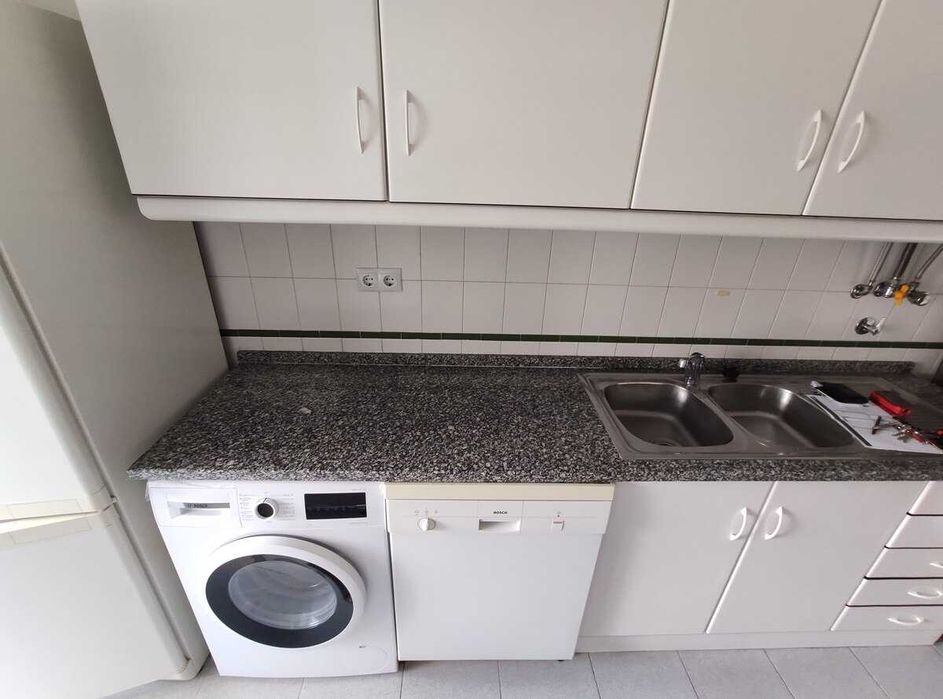 Cozinha usada com granito