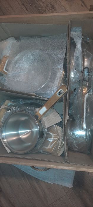 Trem cozinha SUPREMA em baú lacrado