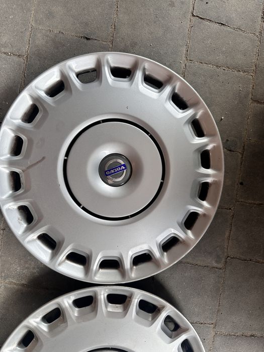 Kolpaki Volvo 16 cali komplet oryginal oem
