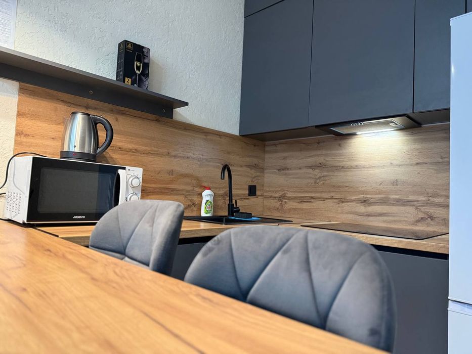 Квартира подобово, погодинно на набережній Тепла дуже