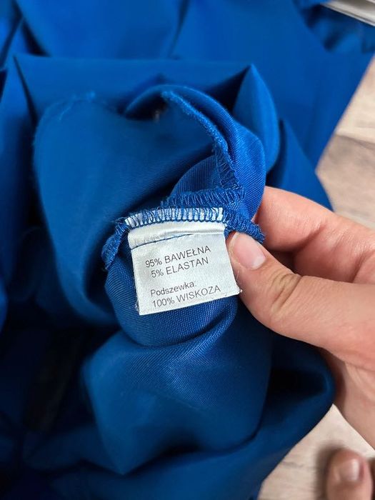 Elegancka sukienka midi