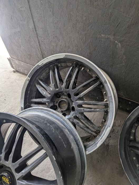 Оригінальні диски R19 DOTZ