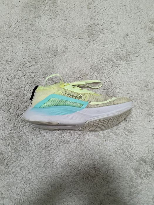 Sapatilhas EU 38 - Nike Zoom Fly 4