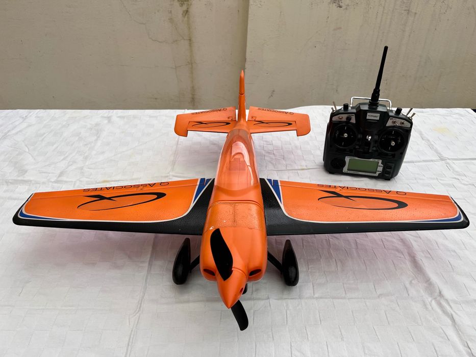 Aeromodelismo Avião + helicóptero + comando novos64862111809794122