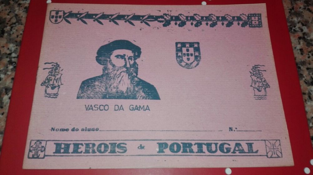 Cadernos escolares anos 80