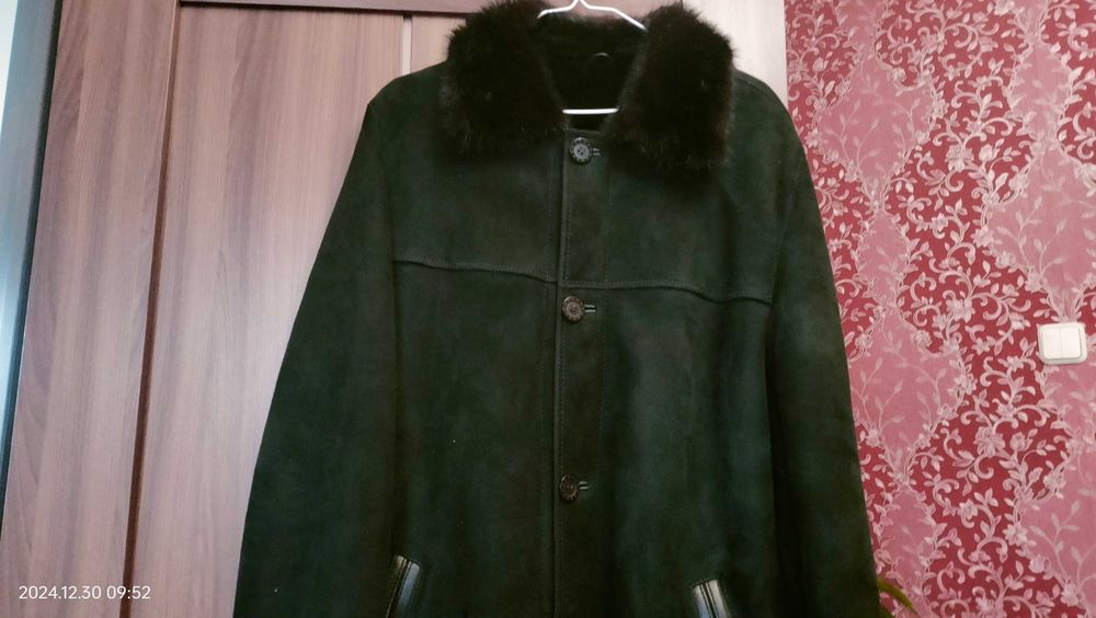 Продам натуральну чоловічу дублянку, дуже легка, стан нової