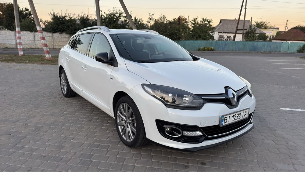 Renault Megane 2016рік BOSE Не фарбований