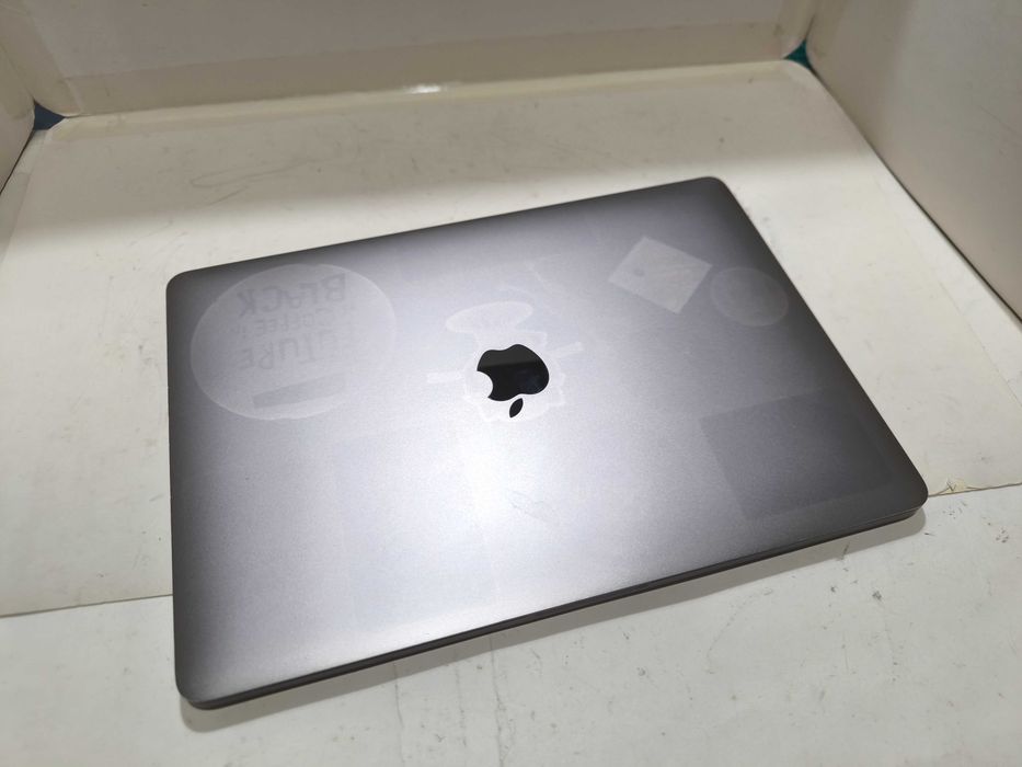Apple Macbook Pro 13 i5 Touch 2016 SSD 256GB 16GB ram Retina