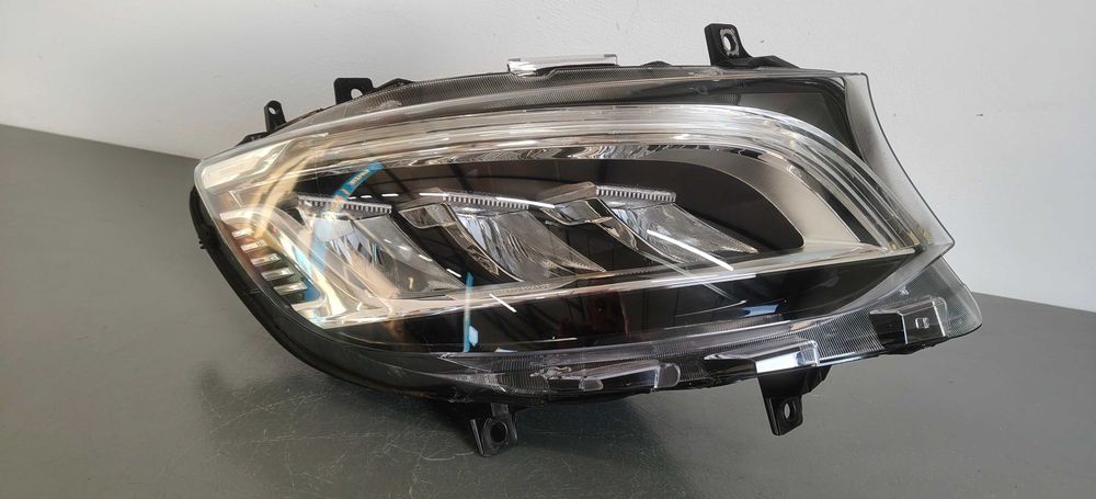 Lampa przód Full Led High Performance Mercedes Sprinter 907 W910 Europ ...